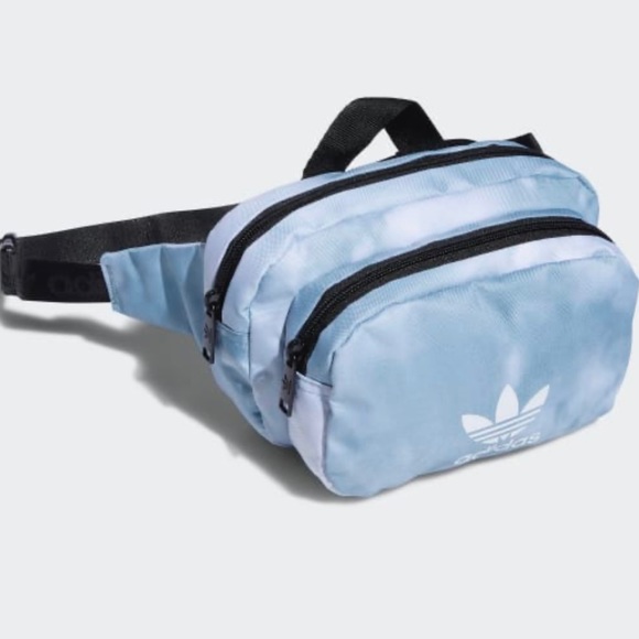 NWT Unisex One Size Adidas Originals Sport Waist Bag/Sling Bag In Sky Blue - Picture 1 of 11